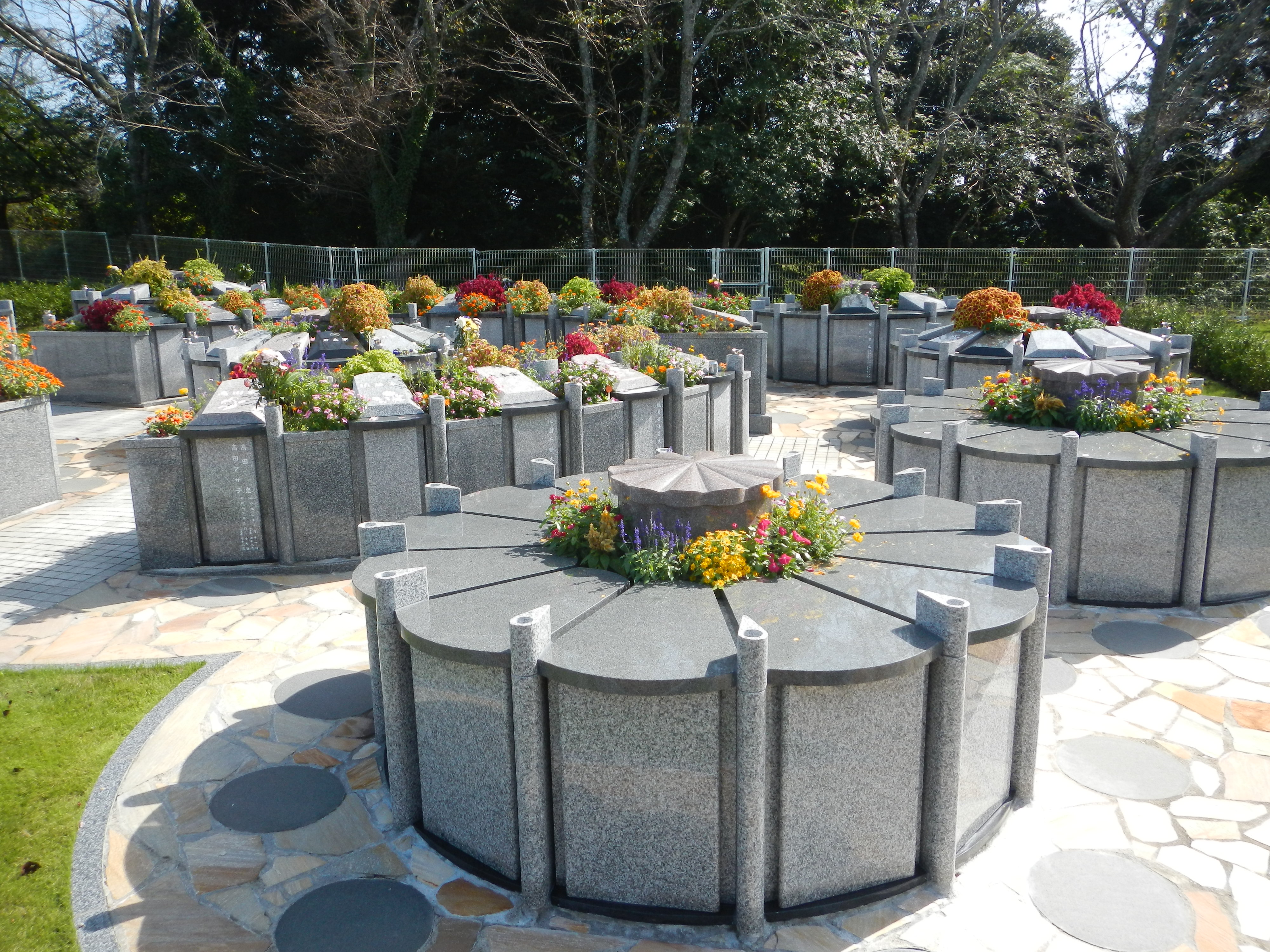 成田メモリアルパークサークル墓