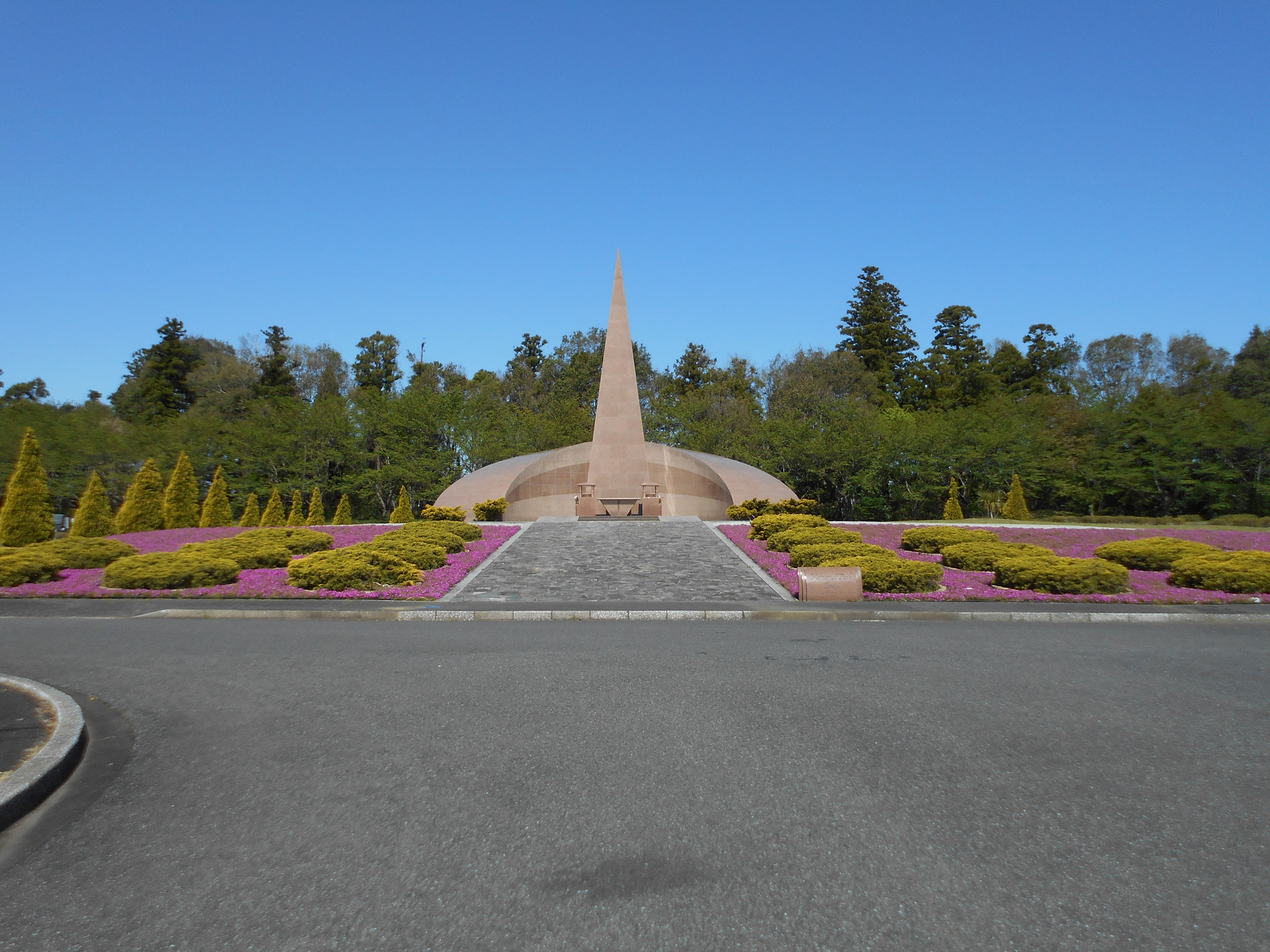 成田メモリアルパーク永代供養塔